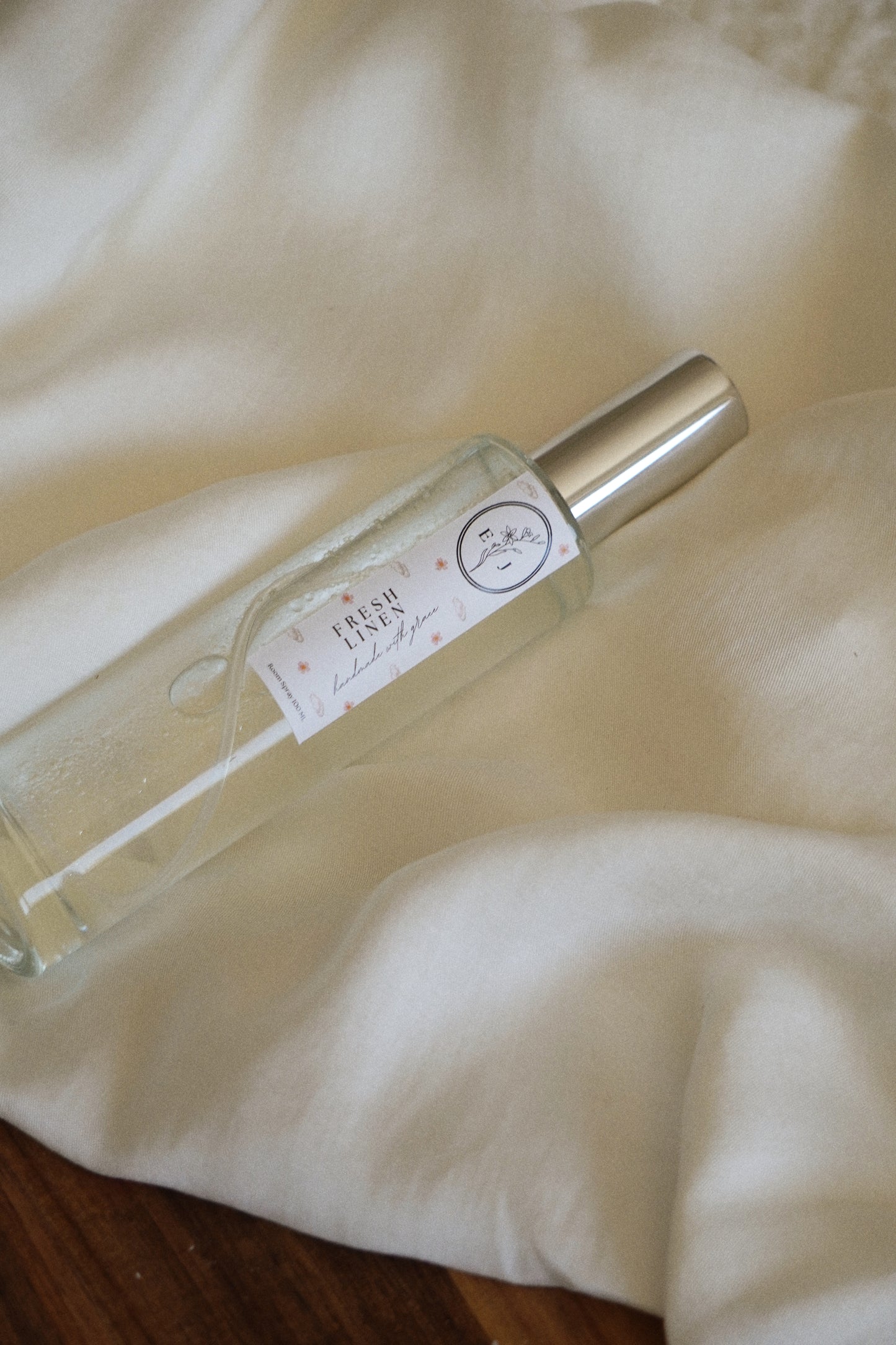 FRESH LINEN Spray