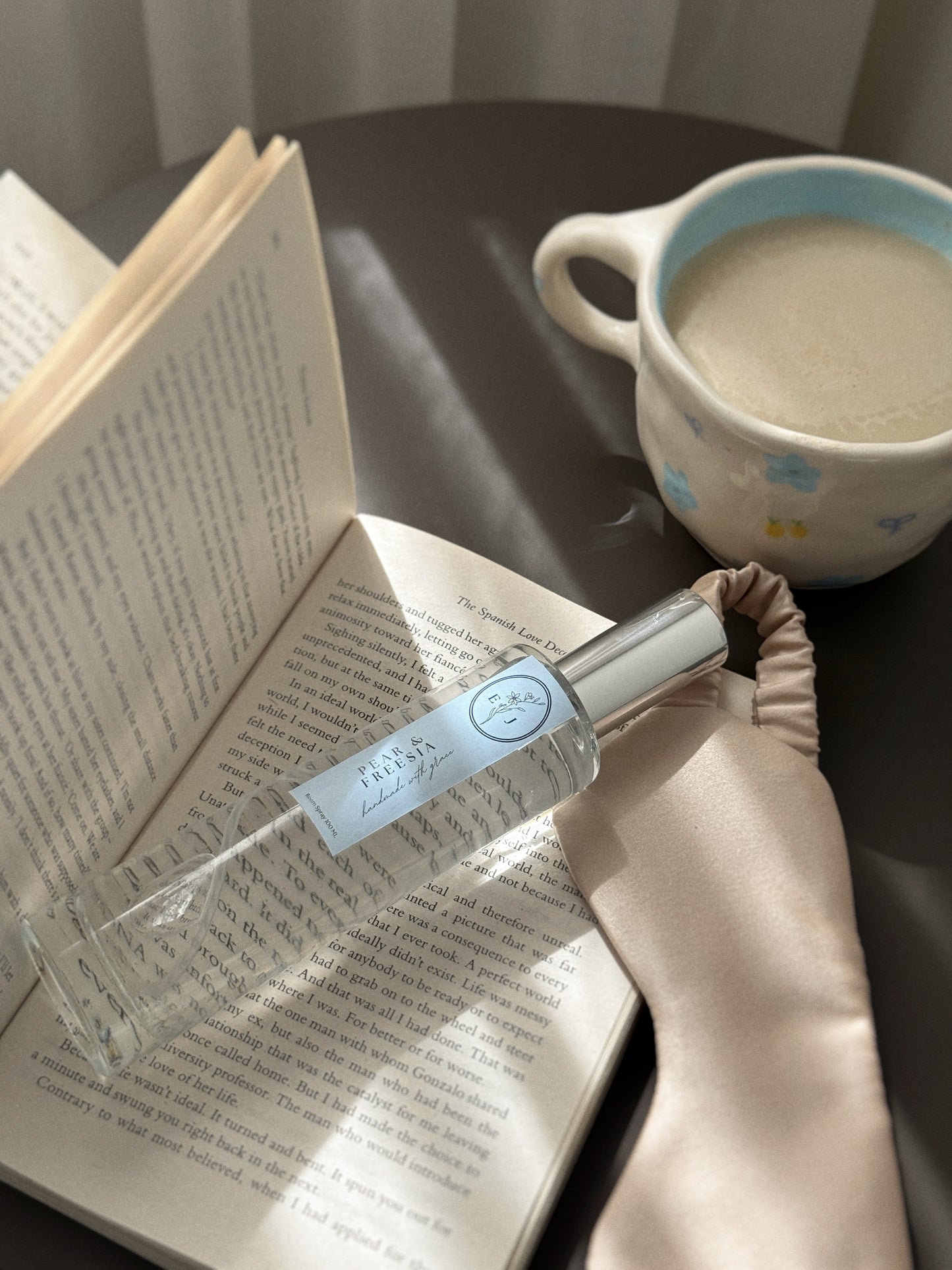 PEAR & FREESIA Spray