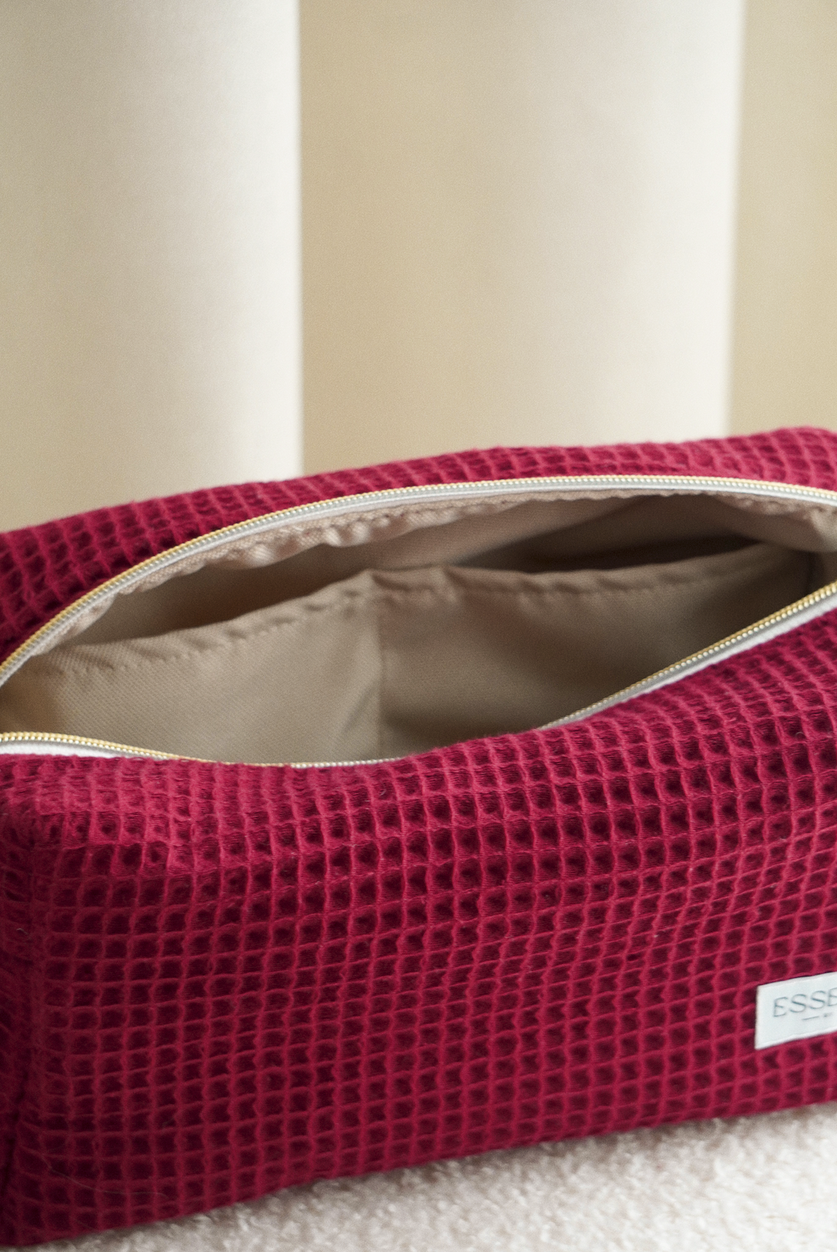 WAFFLE CHERRY Medium Bag