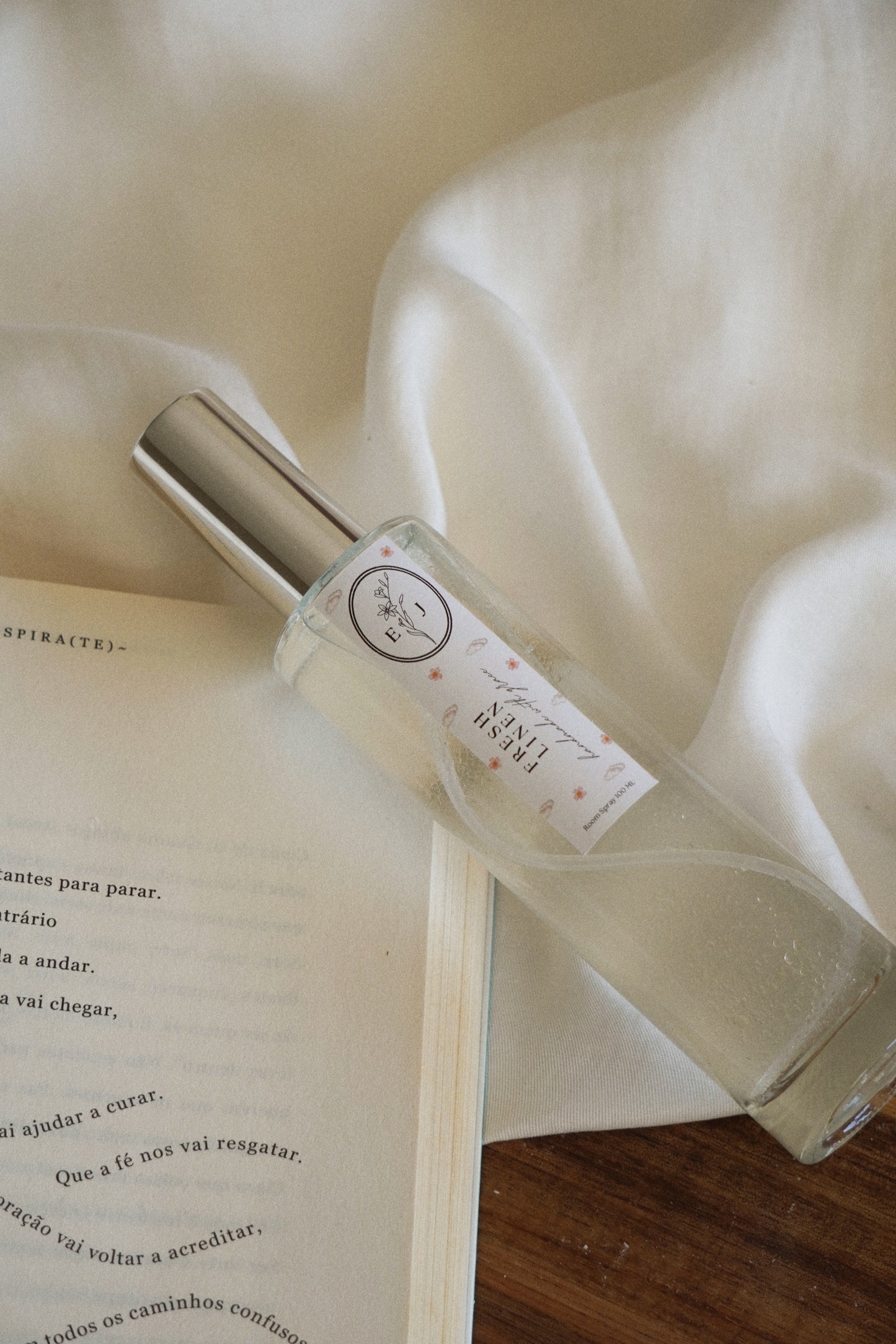 FRESH LINEN Spray