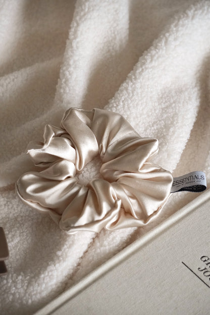 SILK GOLDEN Scrunchie