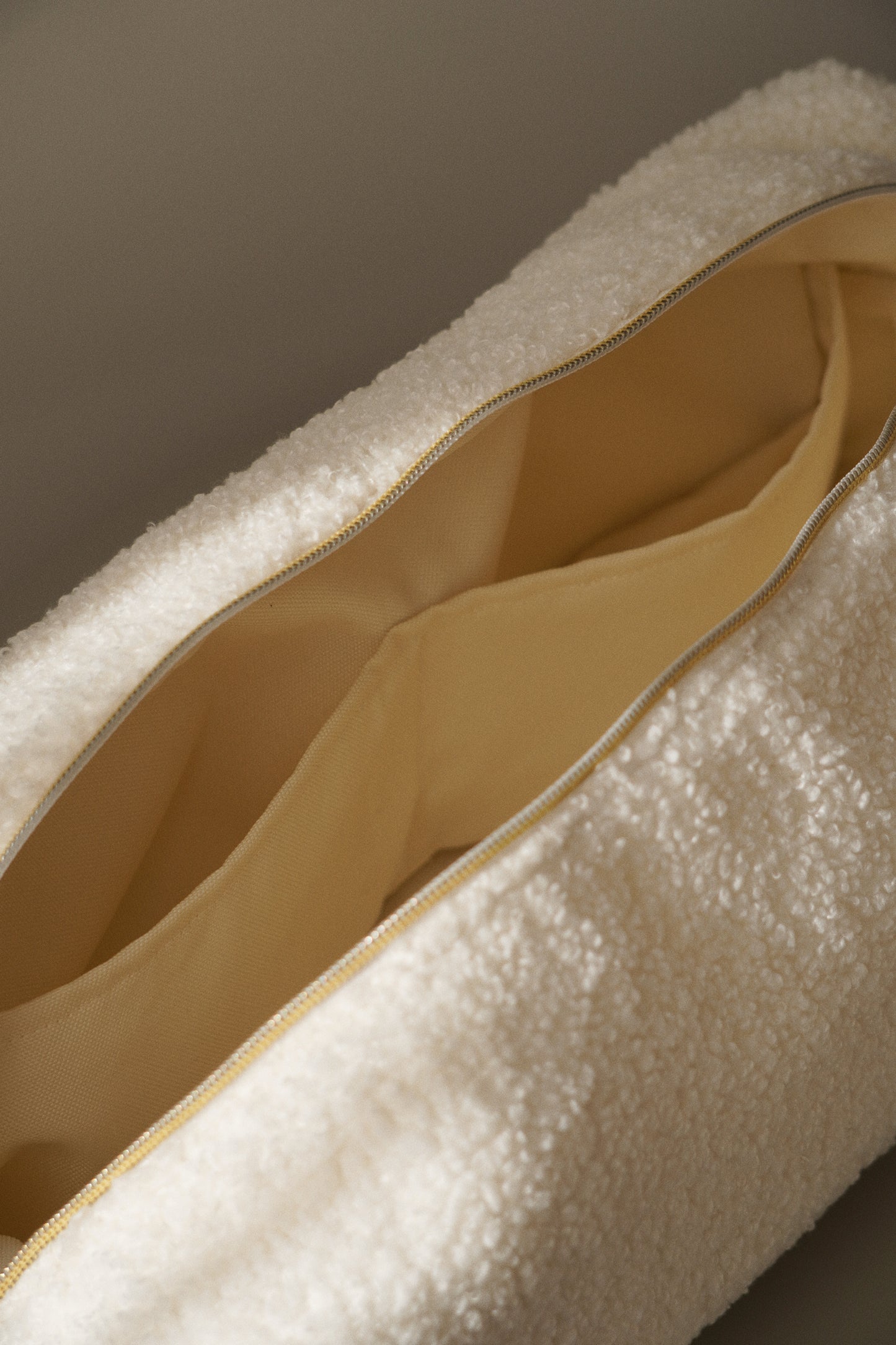 TEDDY CREAM Hair Tool Bag