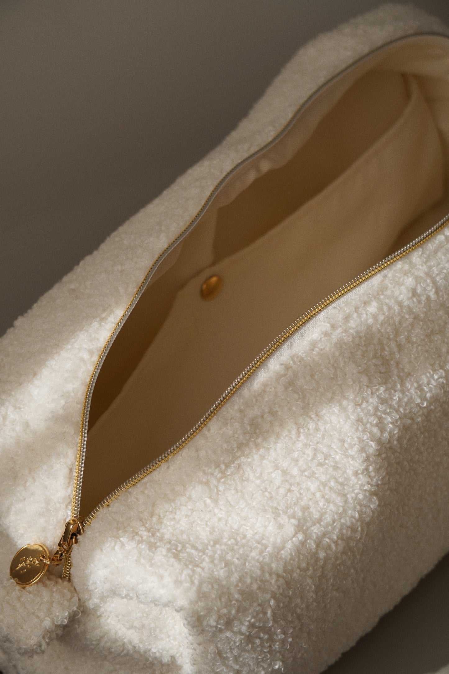 TEDDY CREAM Hair Tool Bag