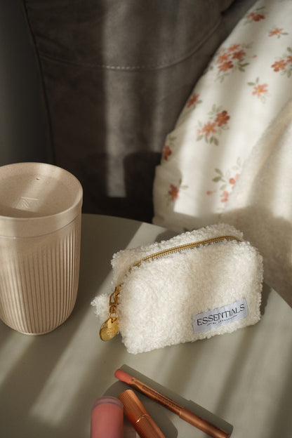 TEDDY CREAM Wallet Bag