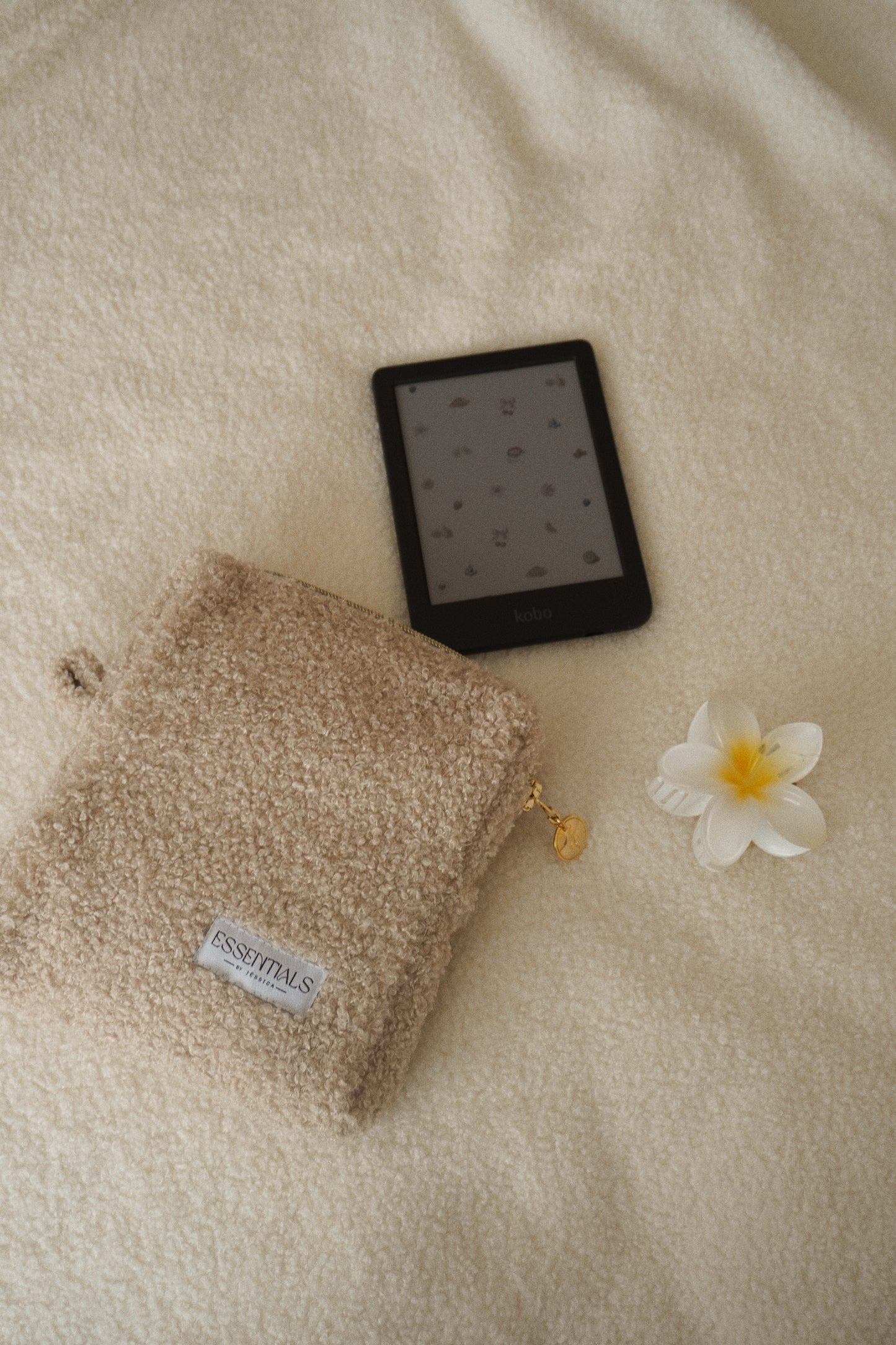 TEDDY LATTE Reader Bag