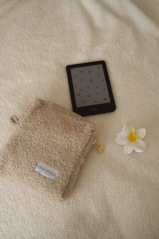 TEDDY LATTE Reader Bag