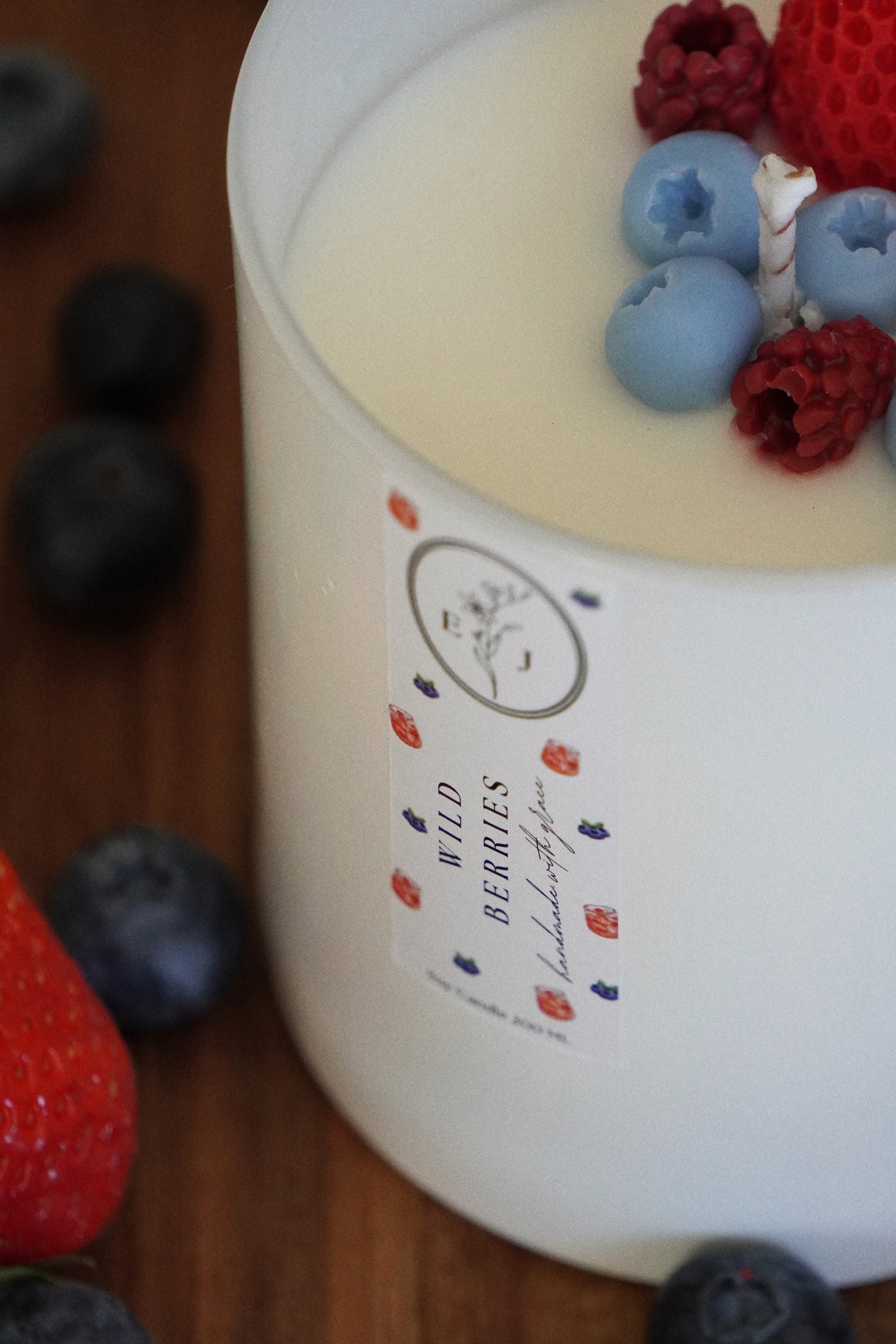 WILD BERRIES Vela